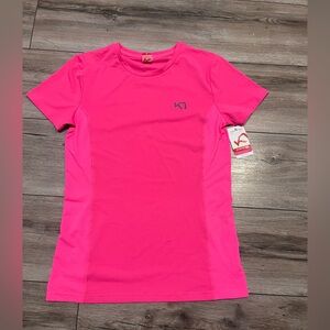 kari traa Athletic T-Shirt. NWT